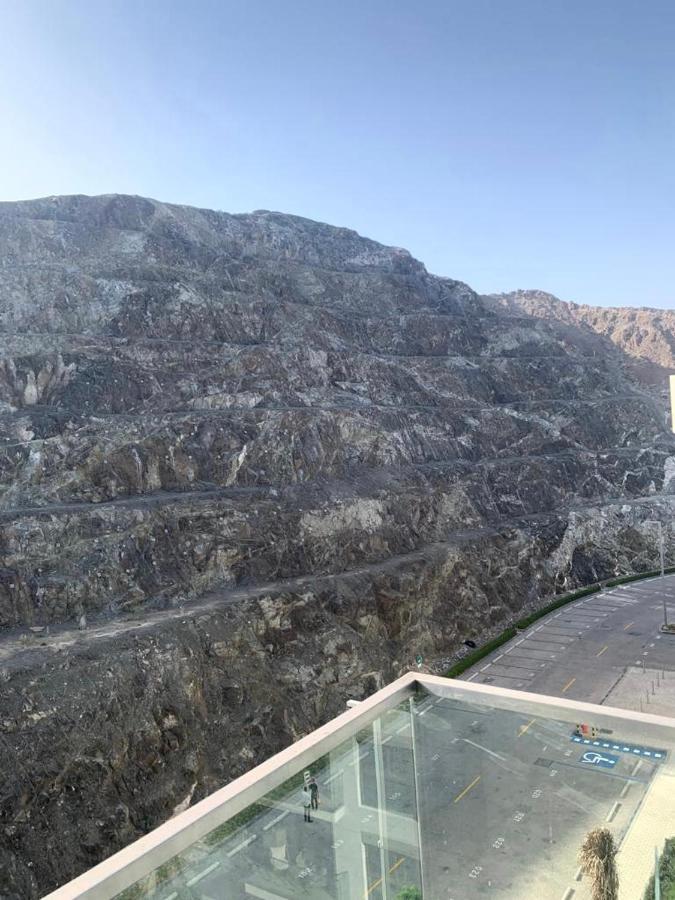 Ocean Mountain View Apartment At The Address Füceyre Dış mekan fotoğraf